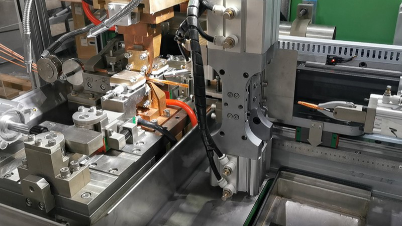 麻豆天美国产一区二区丨人民電器集團銅編織線自動焊接專機采購麻豆成人在线观看